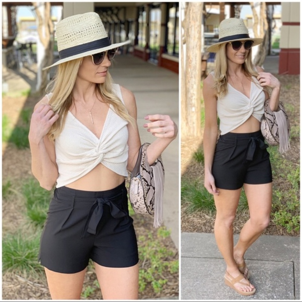 ❤️LAST ONE! Waffle Knit Twist Front Cropped Top - Picture 6 of 6